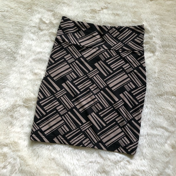 Mini Skirt - Picture 2 of 6